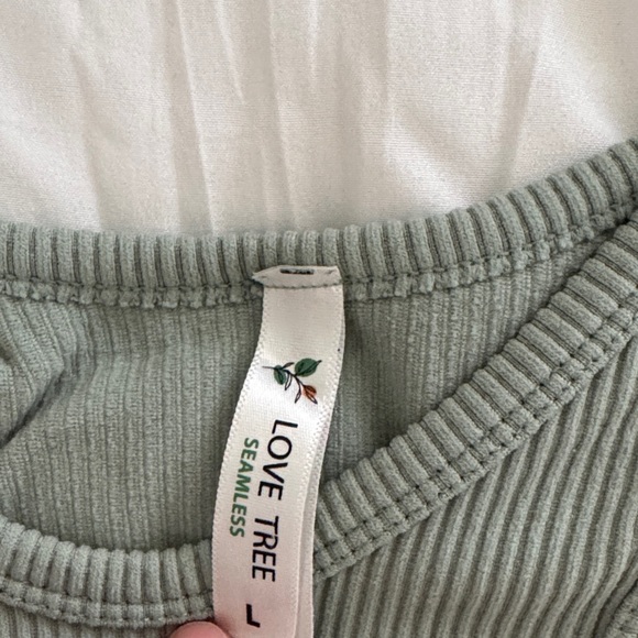 Love Tree Ribbed Green Crop Top - Picture 2 of 3